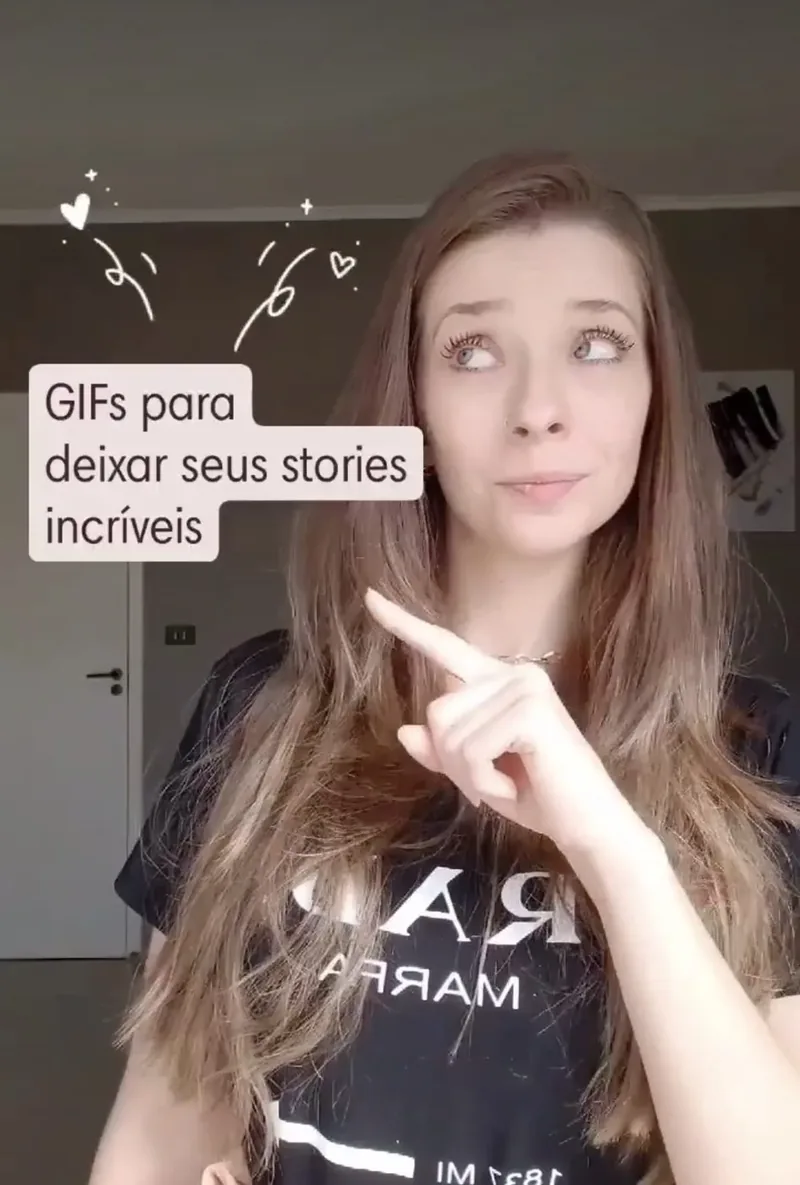 Carol no começo, como social media